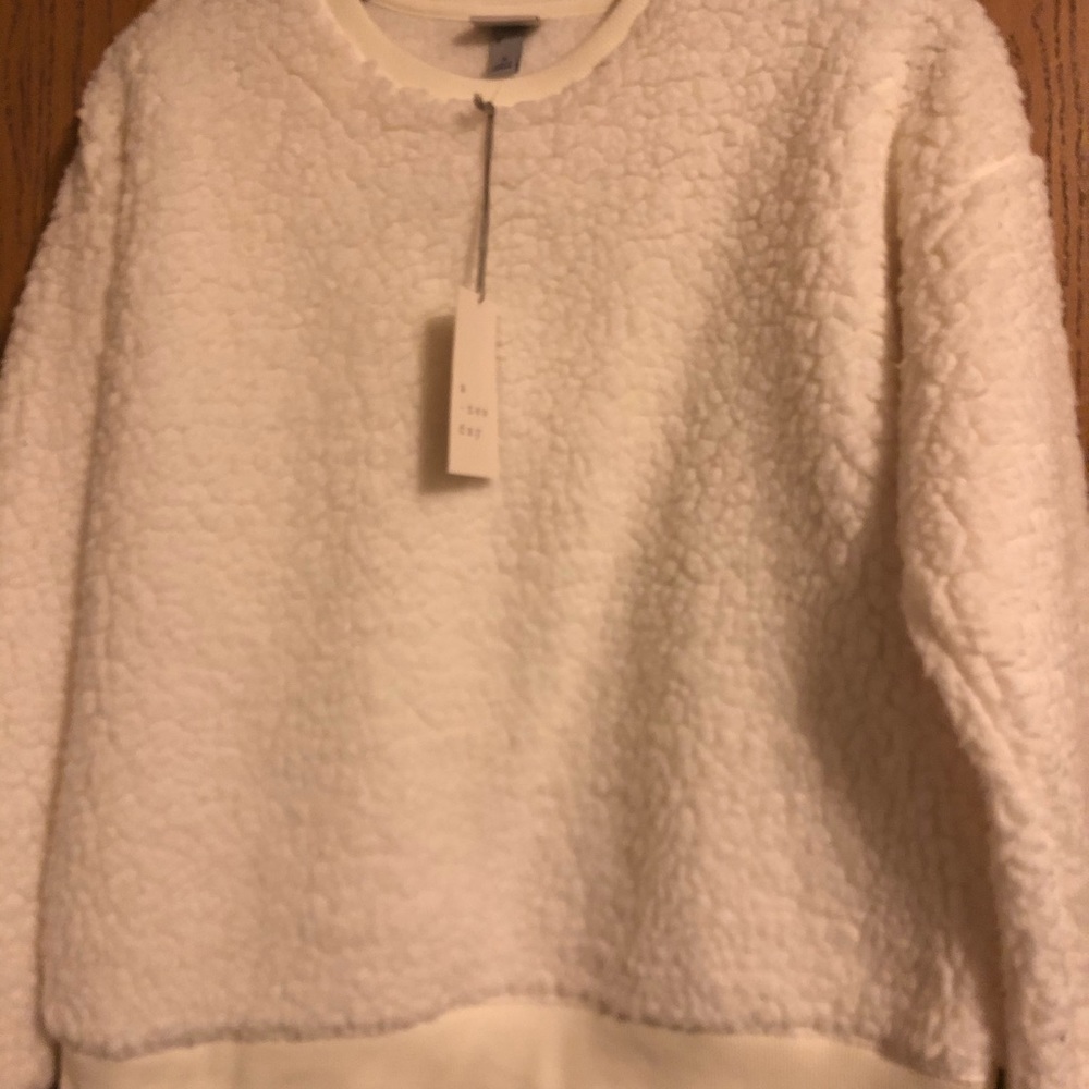 Sweater - Picture 2 of 3